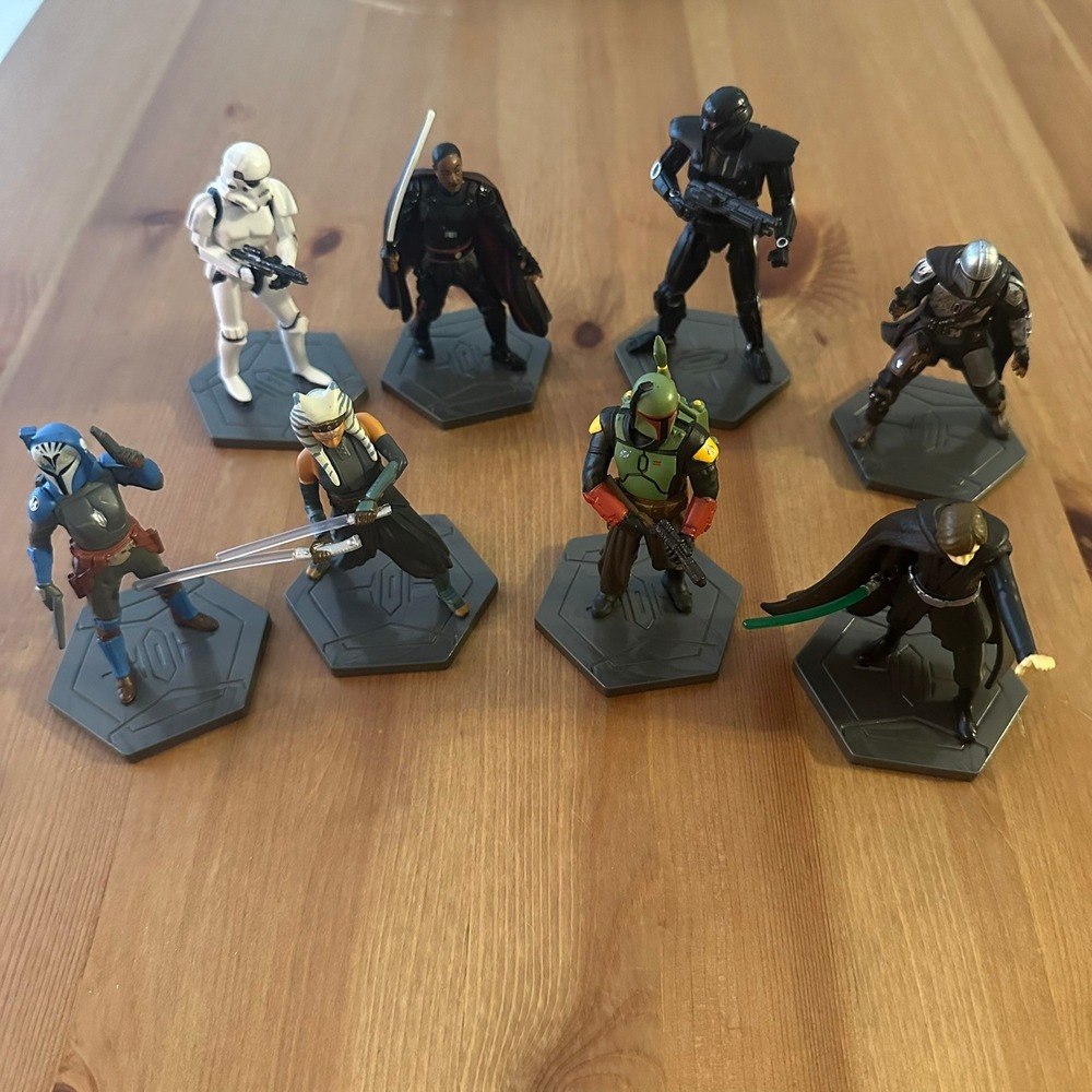 Disney Star Wars The Mandalorian Toybox Action Figure Set of 8 Luke Boba Fett - Picture 2 of 11